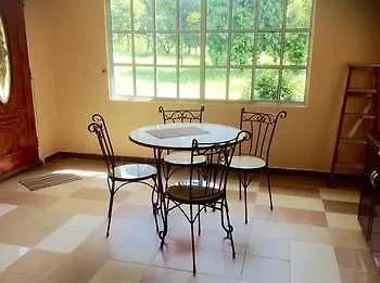 Apartment Kapal Terbang Guest House Langkawi